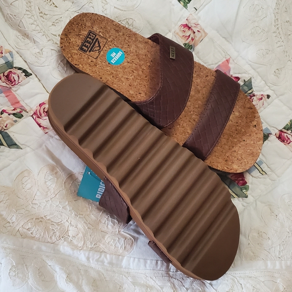 Teva Brown Sandals - Picture 14 of 14